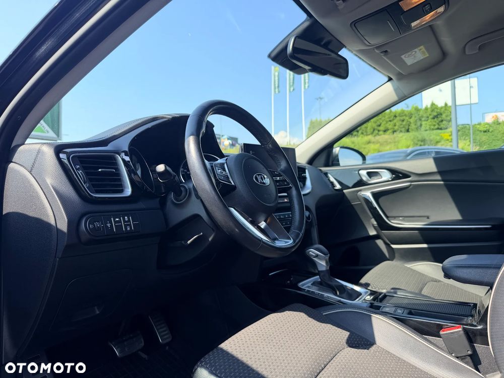 Kia Ceed 1.5 T-GDI L Business Line Plus DCT - 14