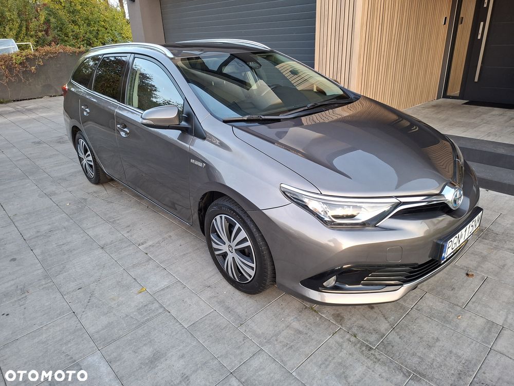 Toyota Auris - 16