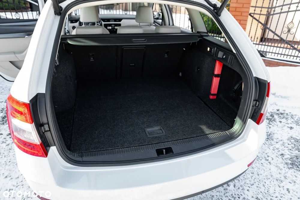 Skoda Octavia 2.0 TSI DSG 4x4 Sportline - 17