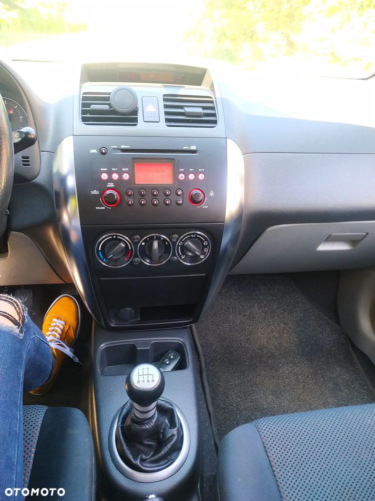 Suzuki SX4 1.9 DDiS 4WD GS / Premium - 7