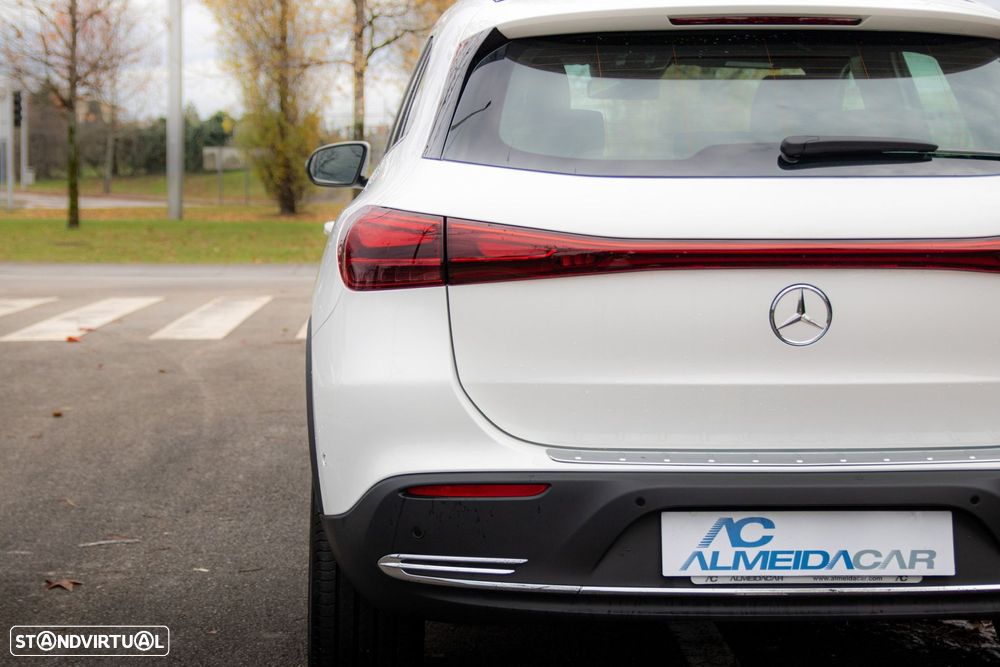 Mercedes-Benz EQA 300 4Matic Progressive - 13