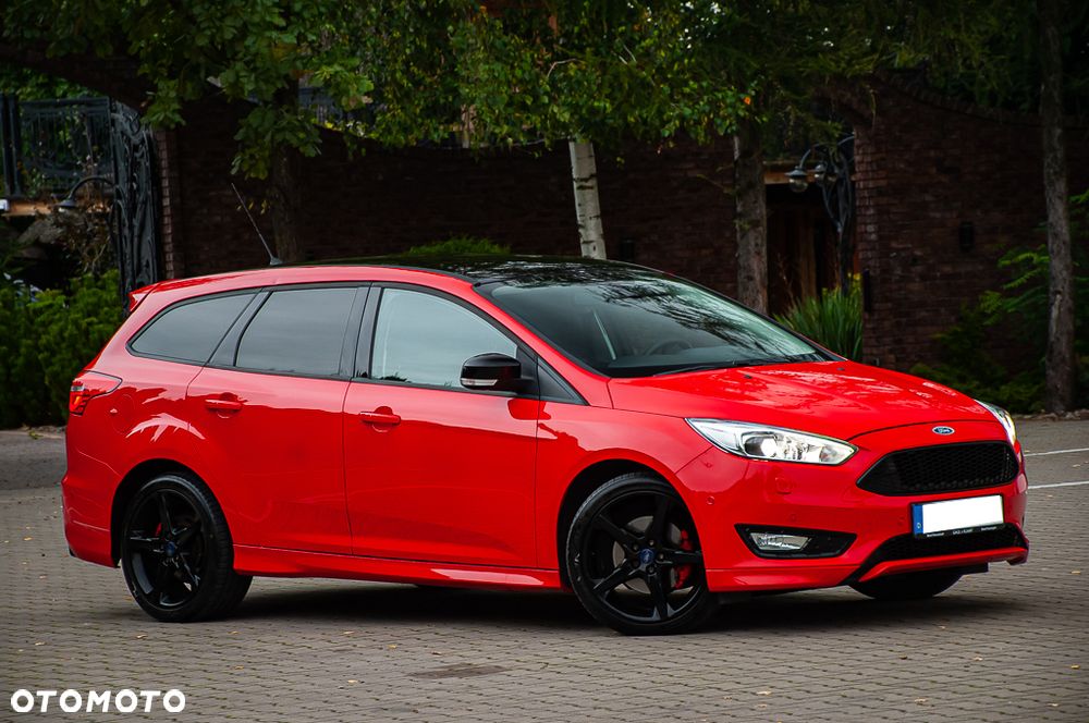Ford Focus SW 1.5 EcoBoost S&S ST-LINE - 10