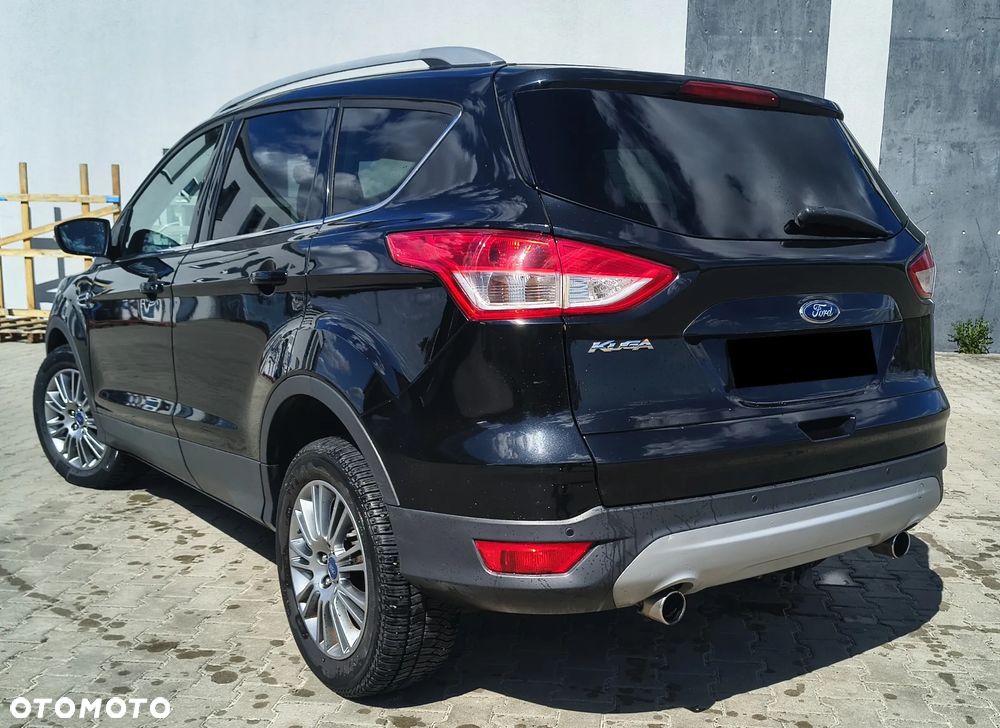 Ford Kuga 2.0 TDCi 2x4 Titanium - 5