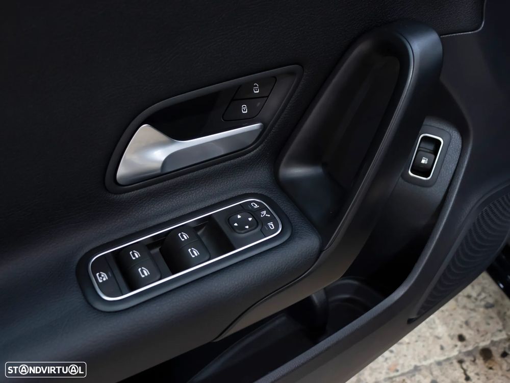 Mercedes-Benz A 250 e Style Plus - 18