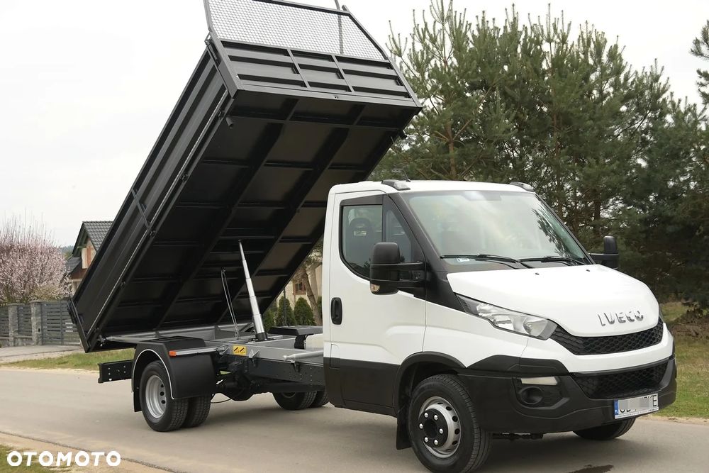 Iveco DAILY//70C17// 3.0 170 KM- podwójne tylne koła// WYWROTKA 3-stronna// Rozstaw osi 410 cm// SALON POLSKA//BEZWYPADKOWY// I WŁAŚCICIEL - 7