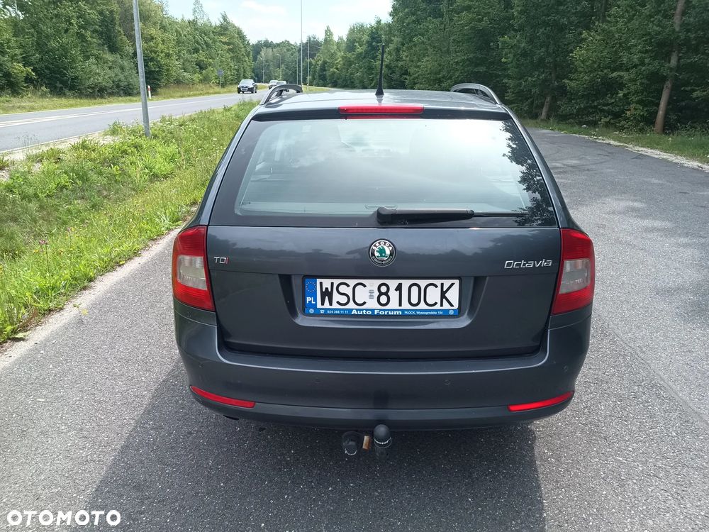 Skoda Octavia 2.0 TDI DPF Elegance - 5