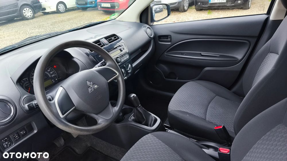 Mitsubishi Space Star - 16