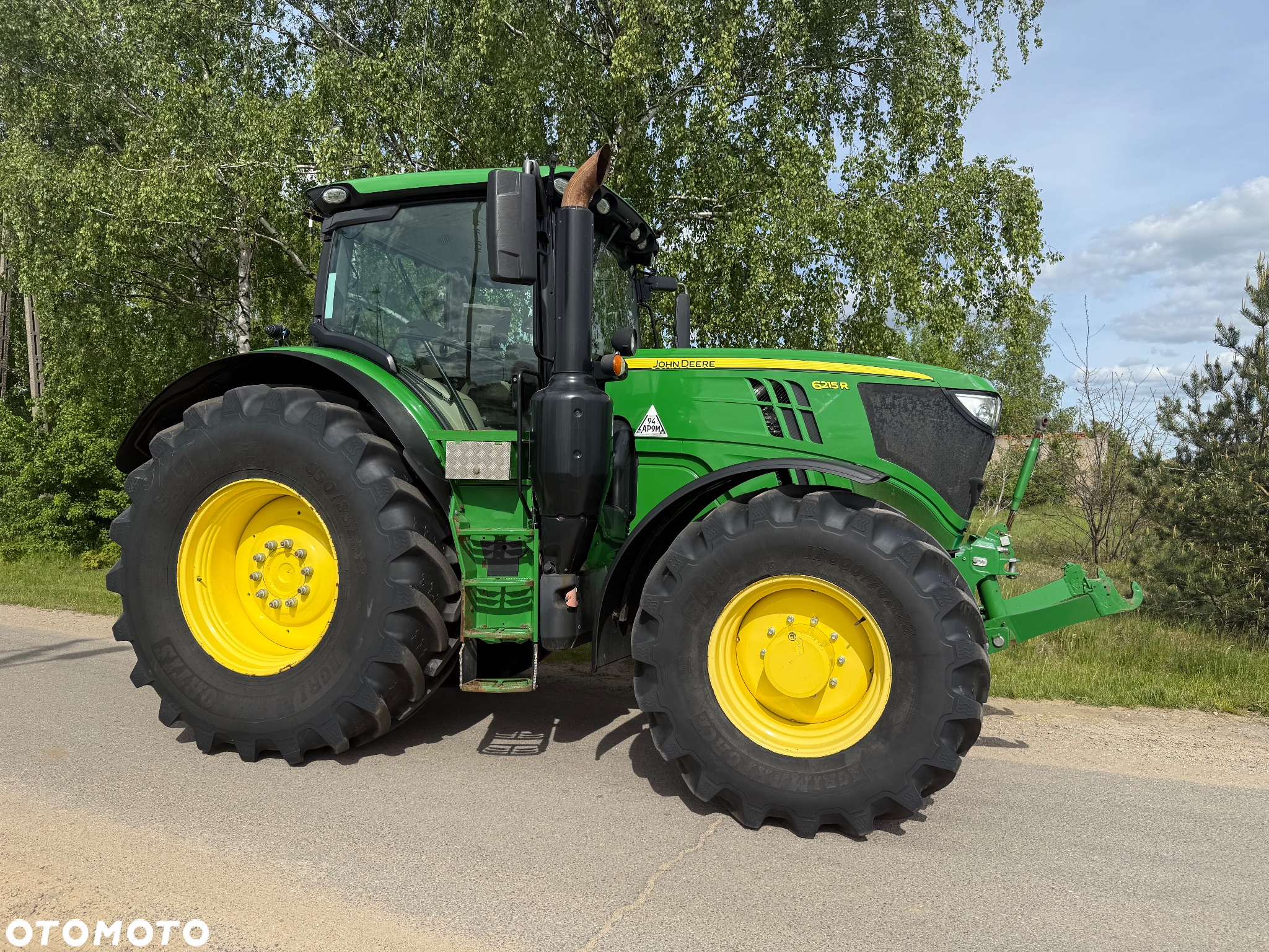 John Deere 6215R - 3