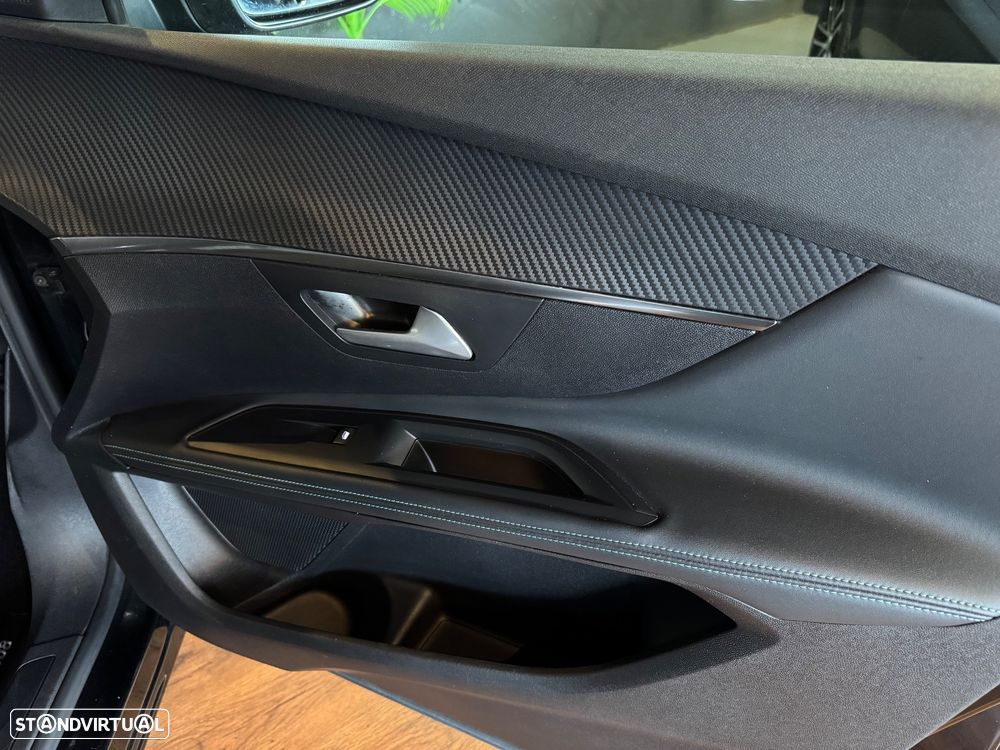 Peugeot 5008 BlueHDI 130 EAT8 Allure Pack - 29