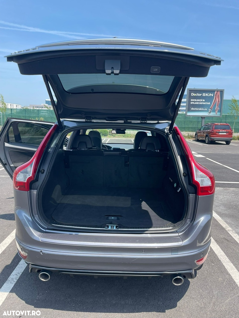 Volvo XC 60 - 4