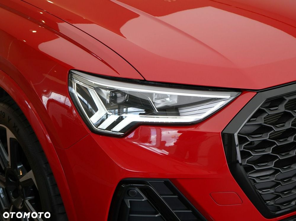 Audi Q3 Sportback - 9