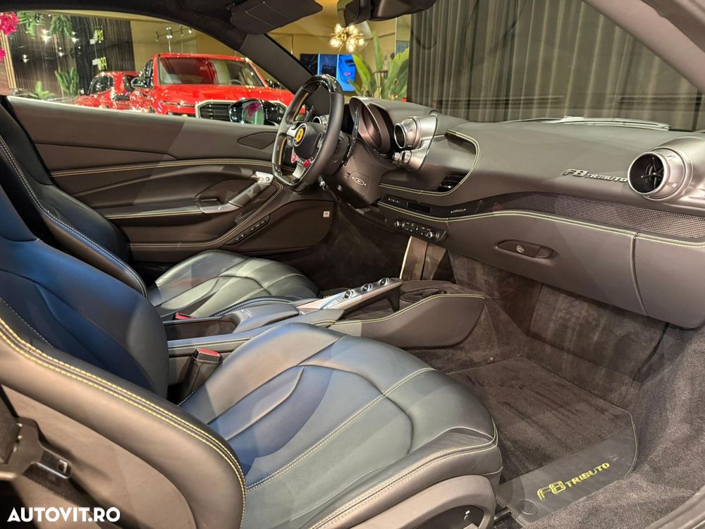 Ferrari F8 - 22
