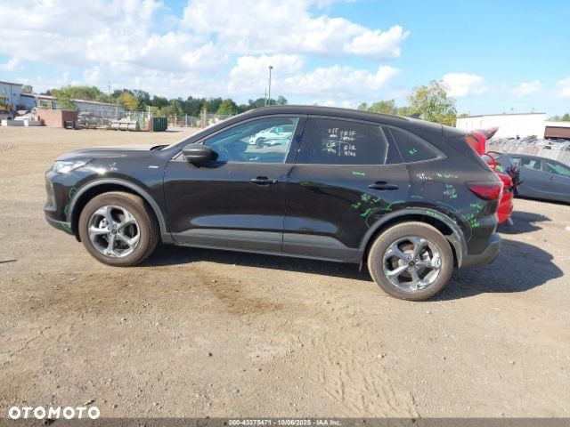 Ford Kuga - 3