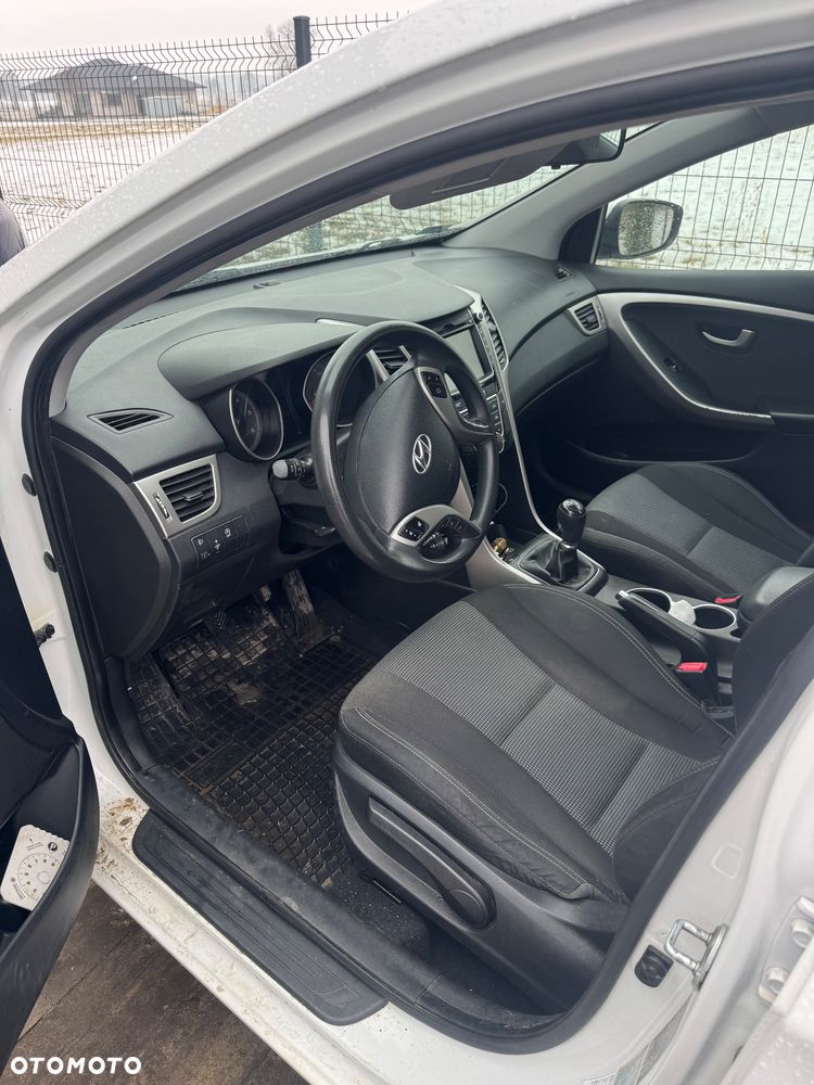 Hyundai i30 1.6 CRDi Comfort - 5