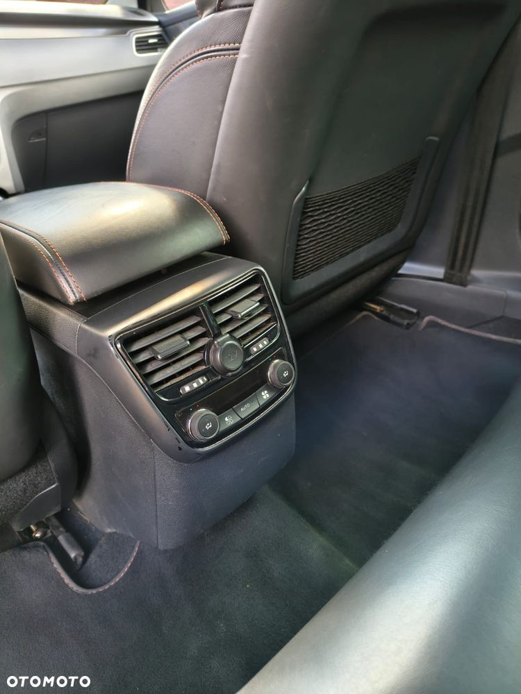 Peugeot 508 RXH 2.0 HDi HYbrid4 - 9
