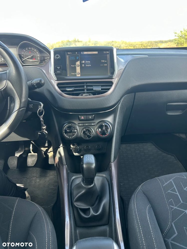 Peugeot 2008 - 17