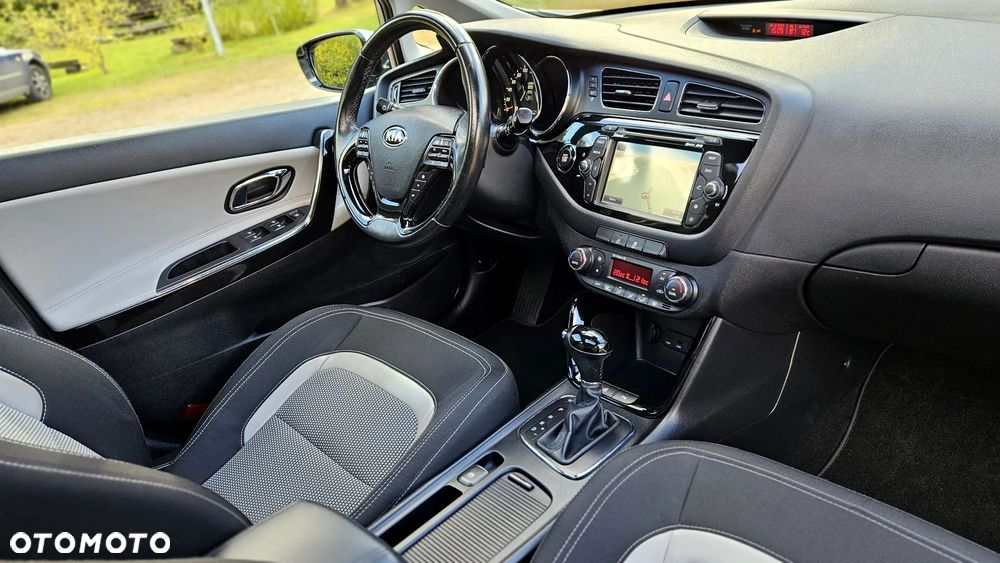 Kia Ceed 1.6 GDI DCT Platinum Edition - 7