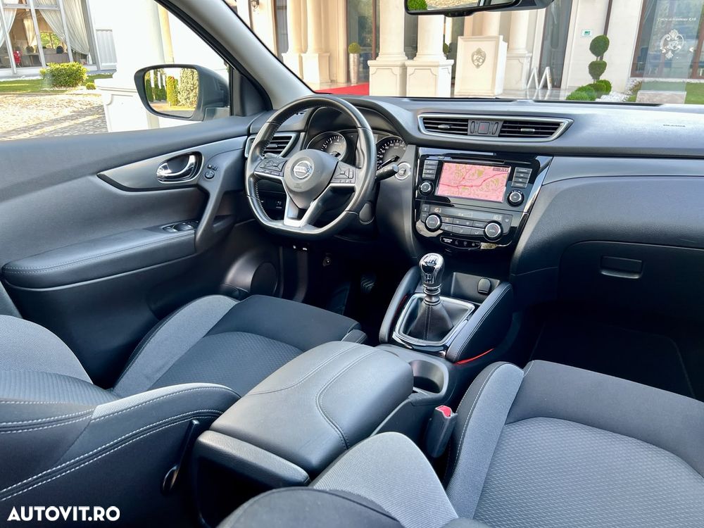 Nissan Qashqai 1.3 DIG-T ACENTA - 6