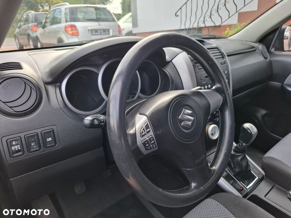Suzuki Grand Vitara 1.6 Comfort - 19