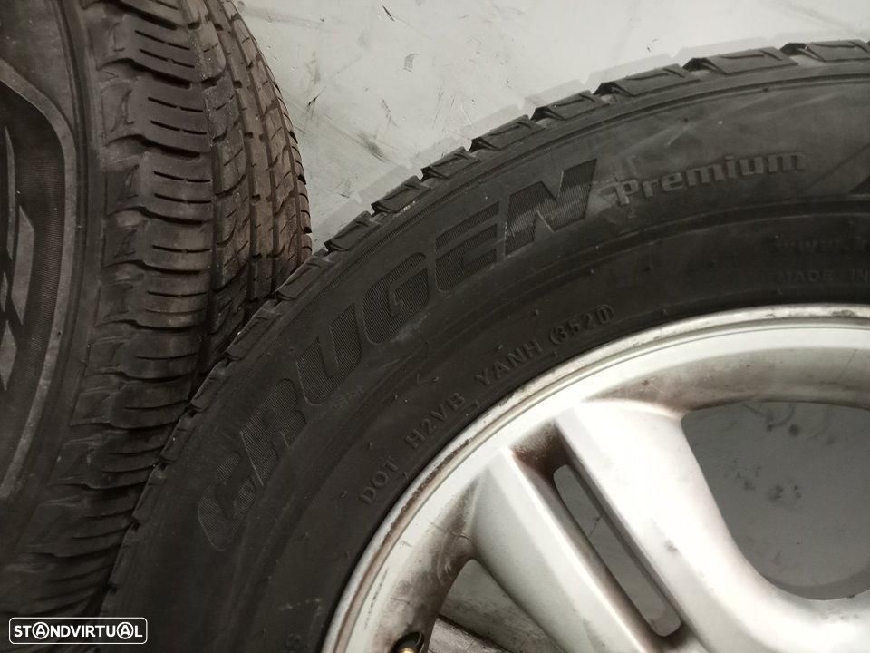 CONJUNTO DE PNEUS KIA SPORTAGE KM - 8