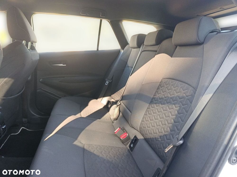 Toyota Corolla 1.8 Hybrid Comfort - 17
