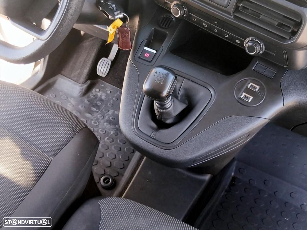Opel Combo E15DT, E6.4 & MT6 Start/Stop (75 kW - 100cv) - 12