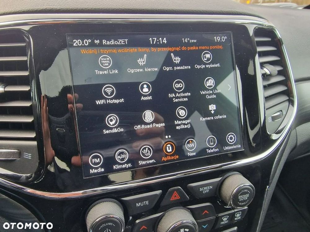 Jeep Grand Cherokee - 29