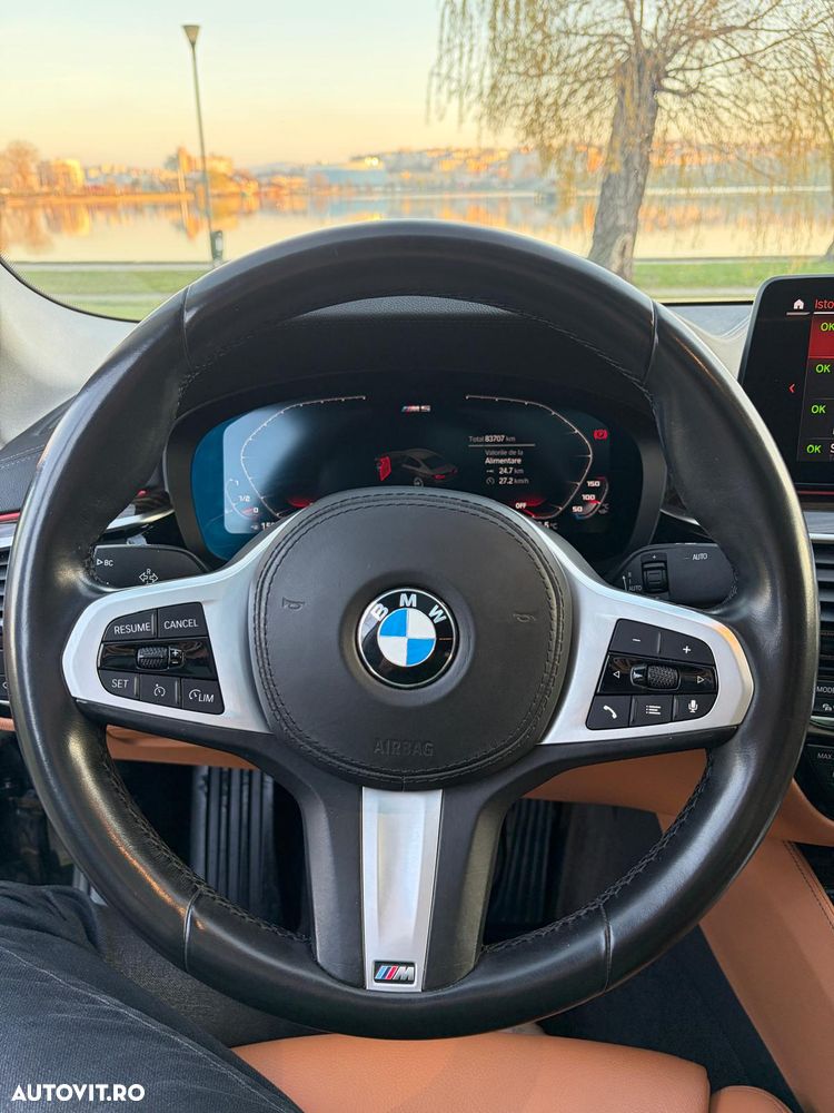 BMW Seria 5 540i xDrive AT MHEV - 11