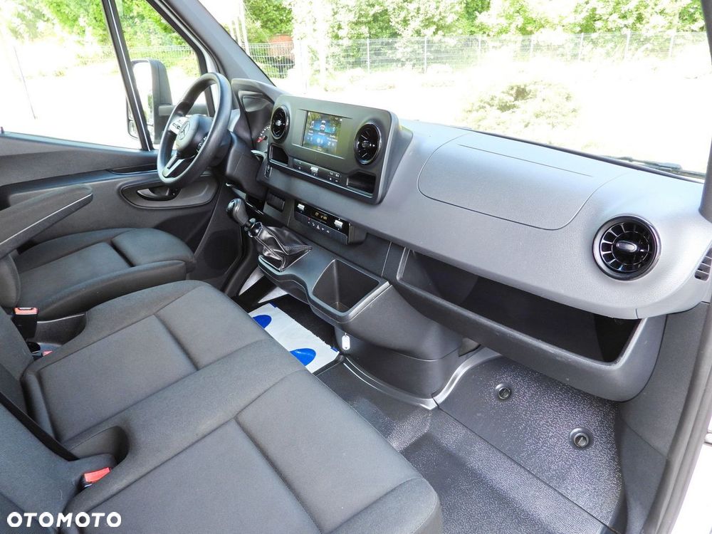 Mercedes-Benz SPRINTER 514 KONTENER WINDA 8 PALET TEMPOMAT BLIŹNIACZE KOŁA KLIMATYZACJA  140KM - 39