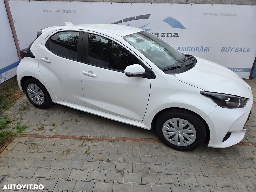 Toyota Yaris 1.5 VVT-i HSD Dynamic - 8