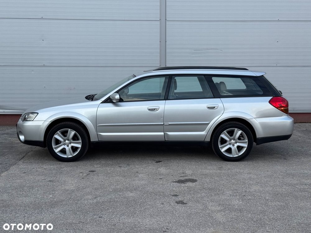 Subaru Outback Legacy 3.0RE NAV/NSE - 2