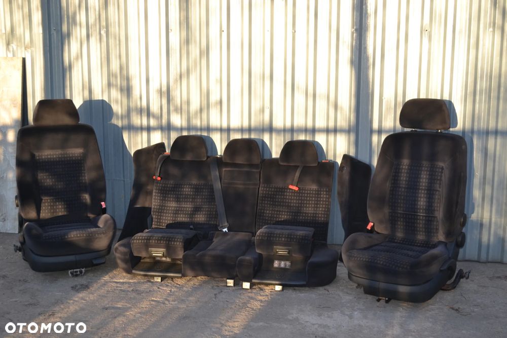 VW PASSAT B5 FL KOMBI FOTEL FOTELE PRZÓD PRZEDNIE KANAPA TYŁ WELUROWE FOTELIKI KPL POMORSKIE - 1