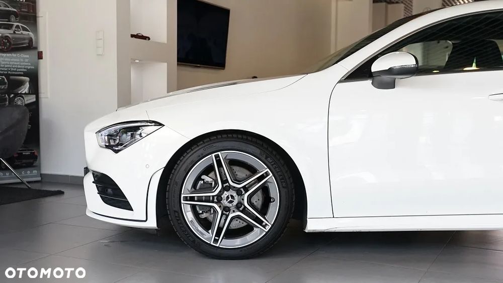 Mercedes-Benz CLA 200 AMG Line 7G-DCT - 7
