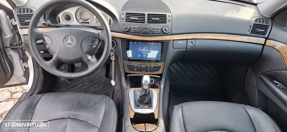 Mercedes-Benz E 220 CDi Avantgarde - 10