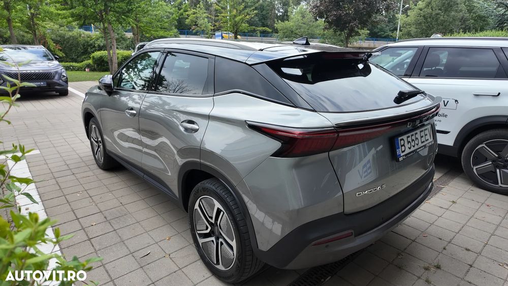 Omoda 5 61 kWh EV Premium - 4