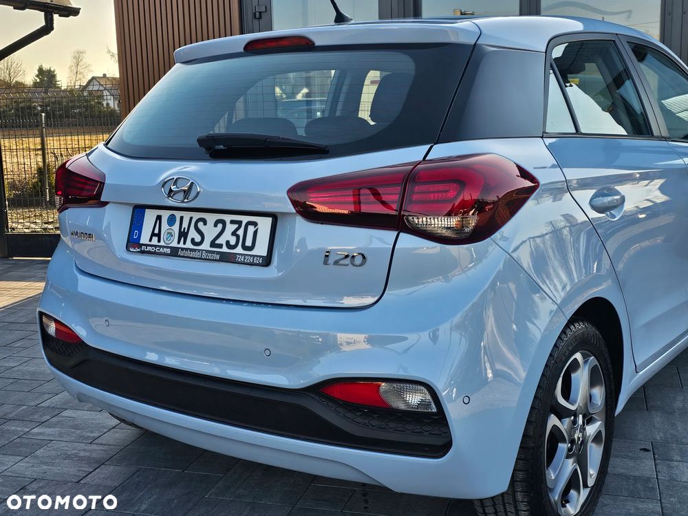 Hyundai i20 blue 1.2 Trend - 31