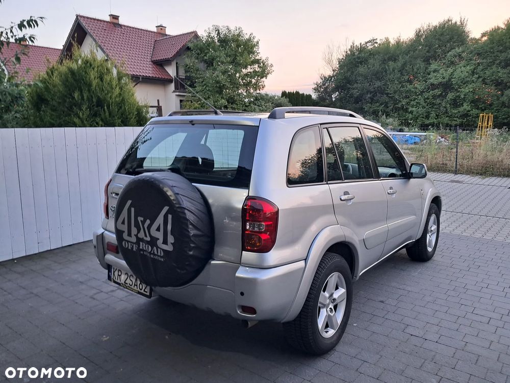 Toyota RAV4 2.0 VVT-i 4x4 - 8