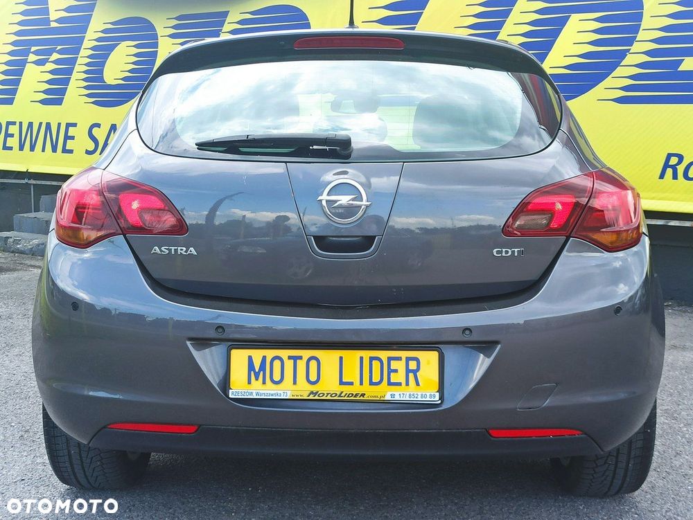 Opel Astra IV 1.7 CDTI Cosmo - 5