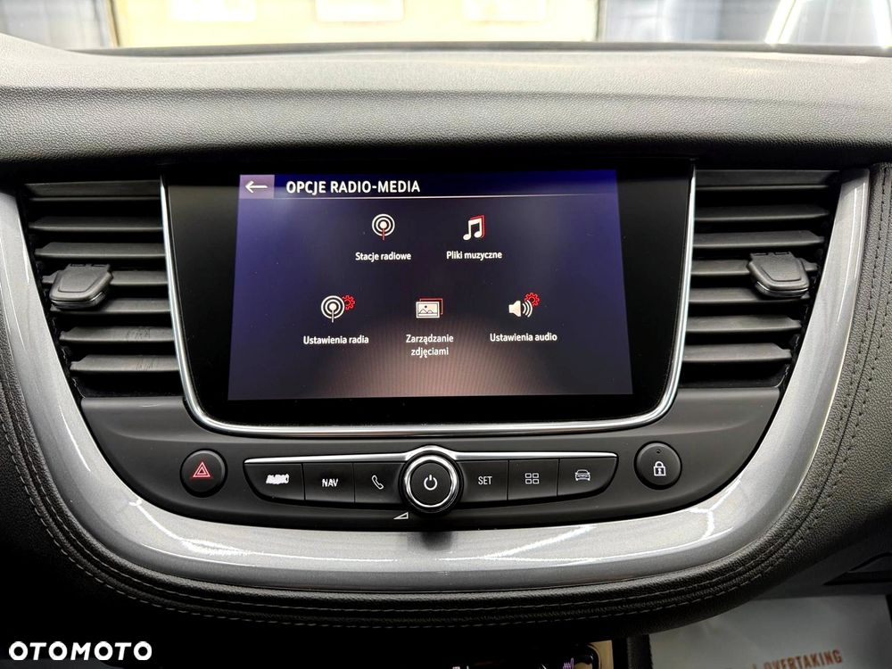 Opel Grandland X 1.6 DStart/Stop Automatik Business INNOVATION - 20