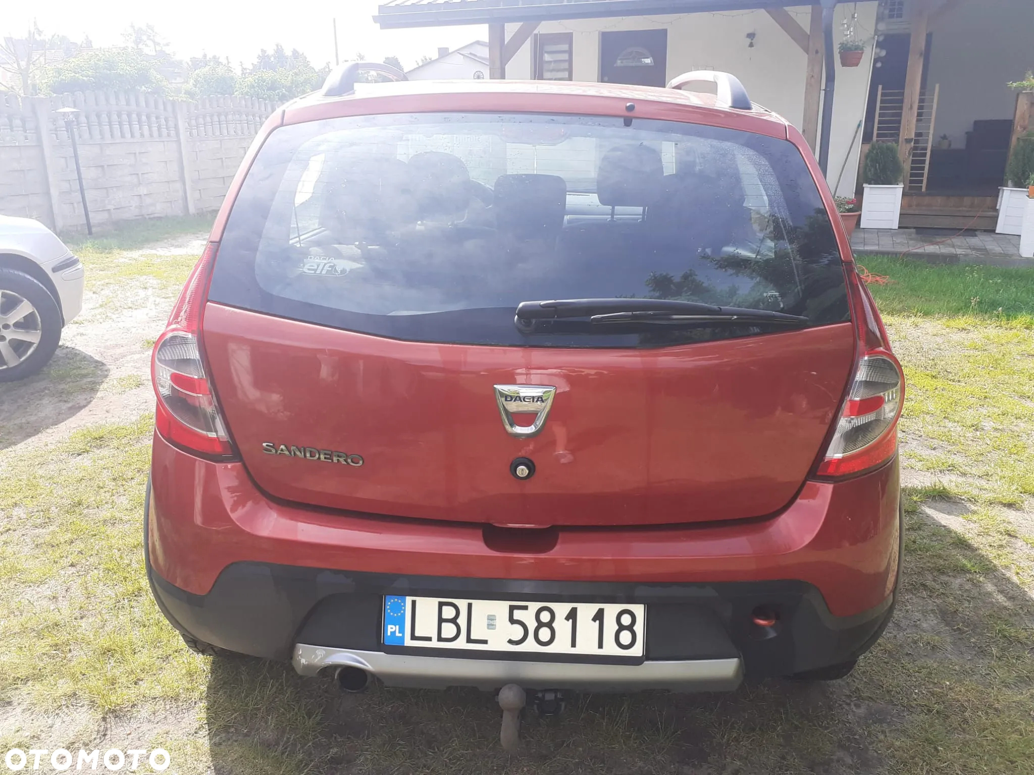 Dacia Sandero Stepway 1.6 - 9