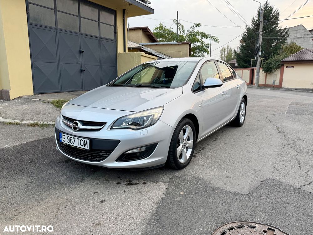 Opel Astra - 1