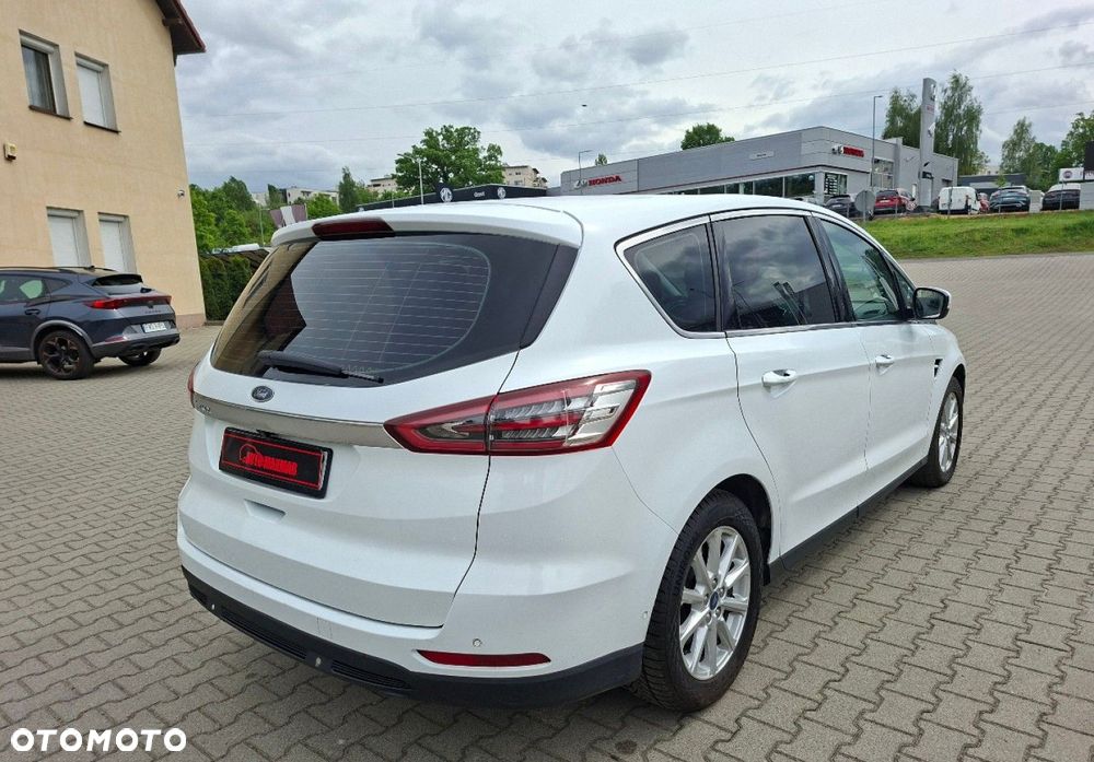 Ford S-Max - 8