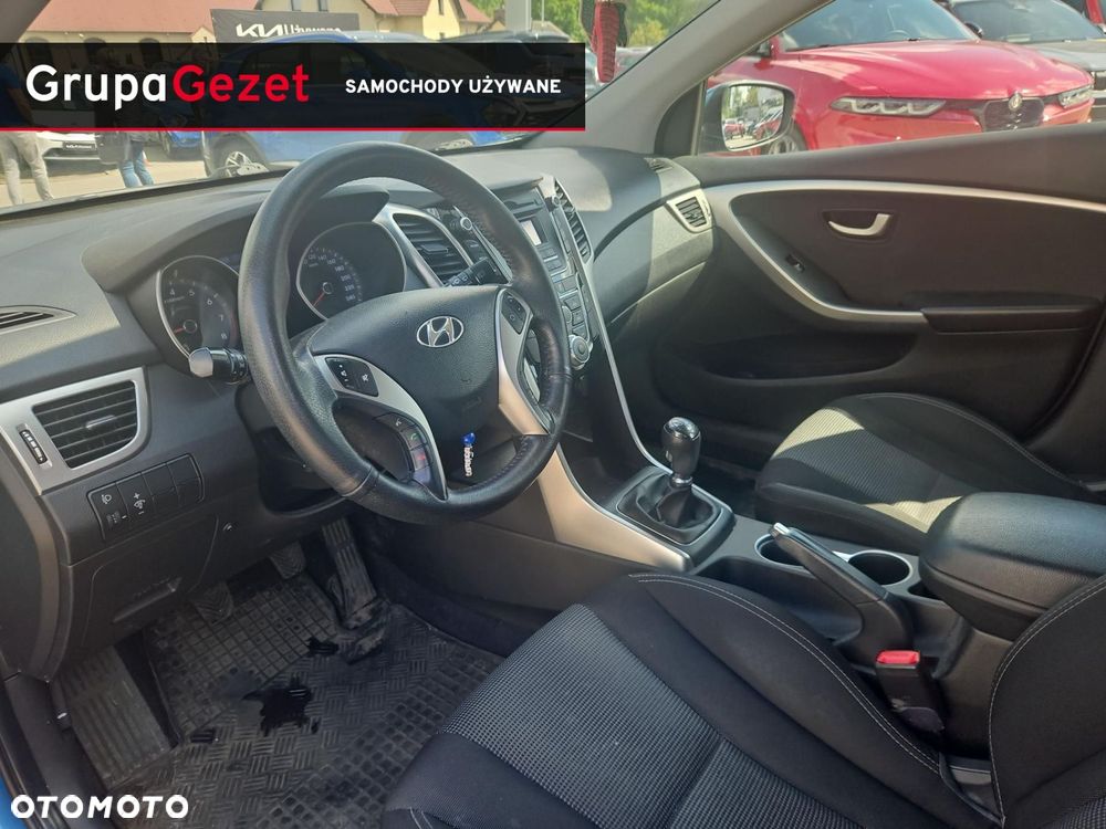 Hyundai i30 1.6 Classic + - 9