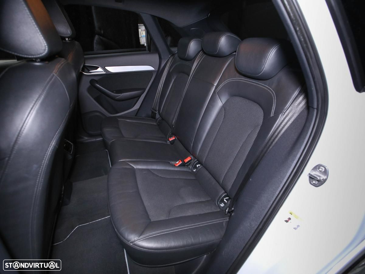Audi Q3 2.0 TDI S-line - 10