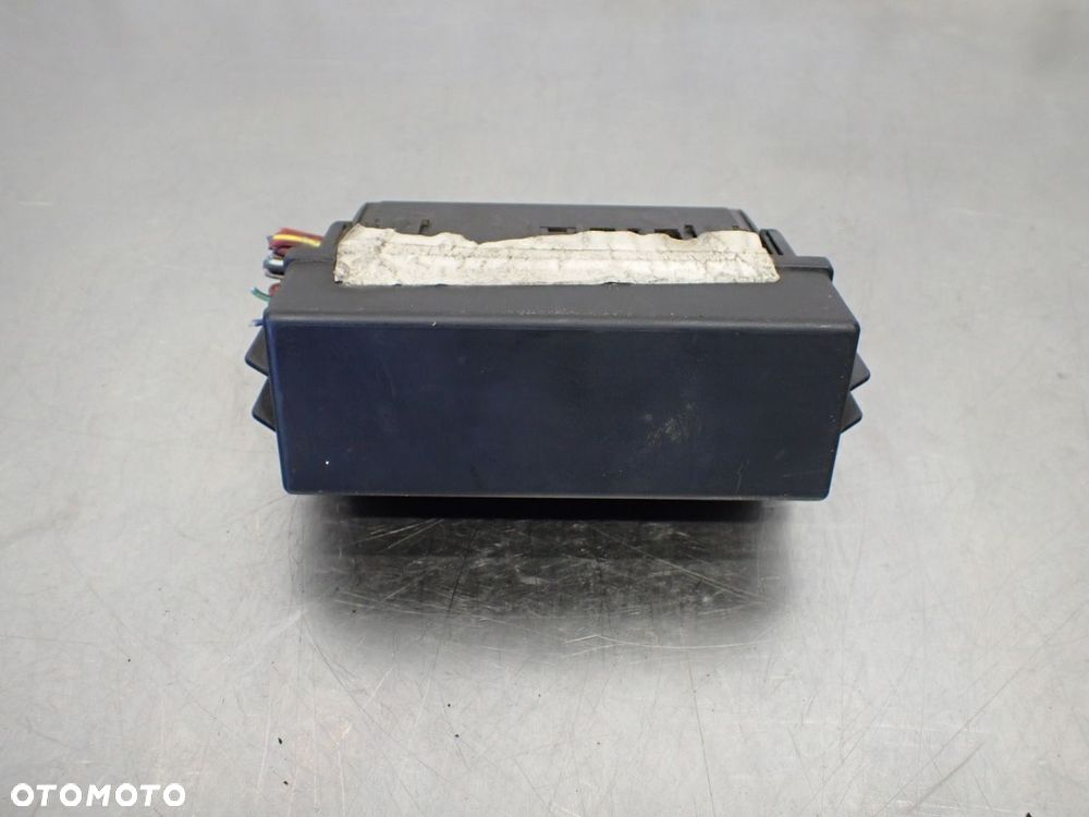 SKRZYNKA BEZPIECZNIKÓW DODGE CALIBER  P05084340AC 16238BZ - 3