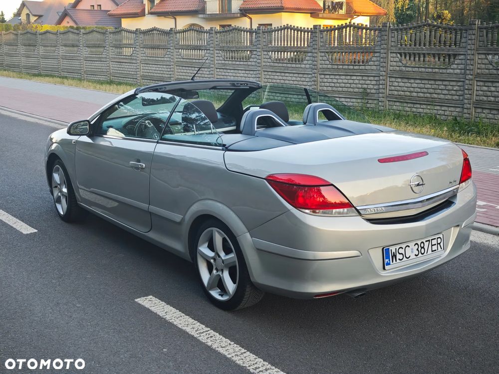 Opel Astra 1.6 Cosmo - 4