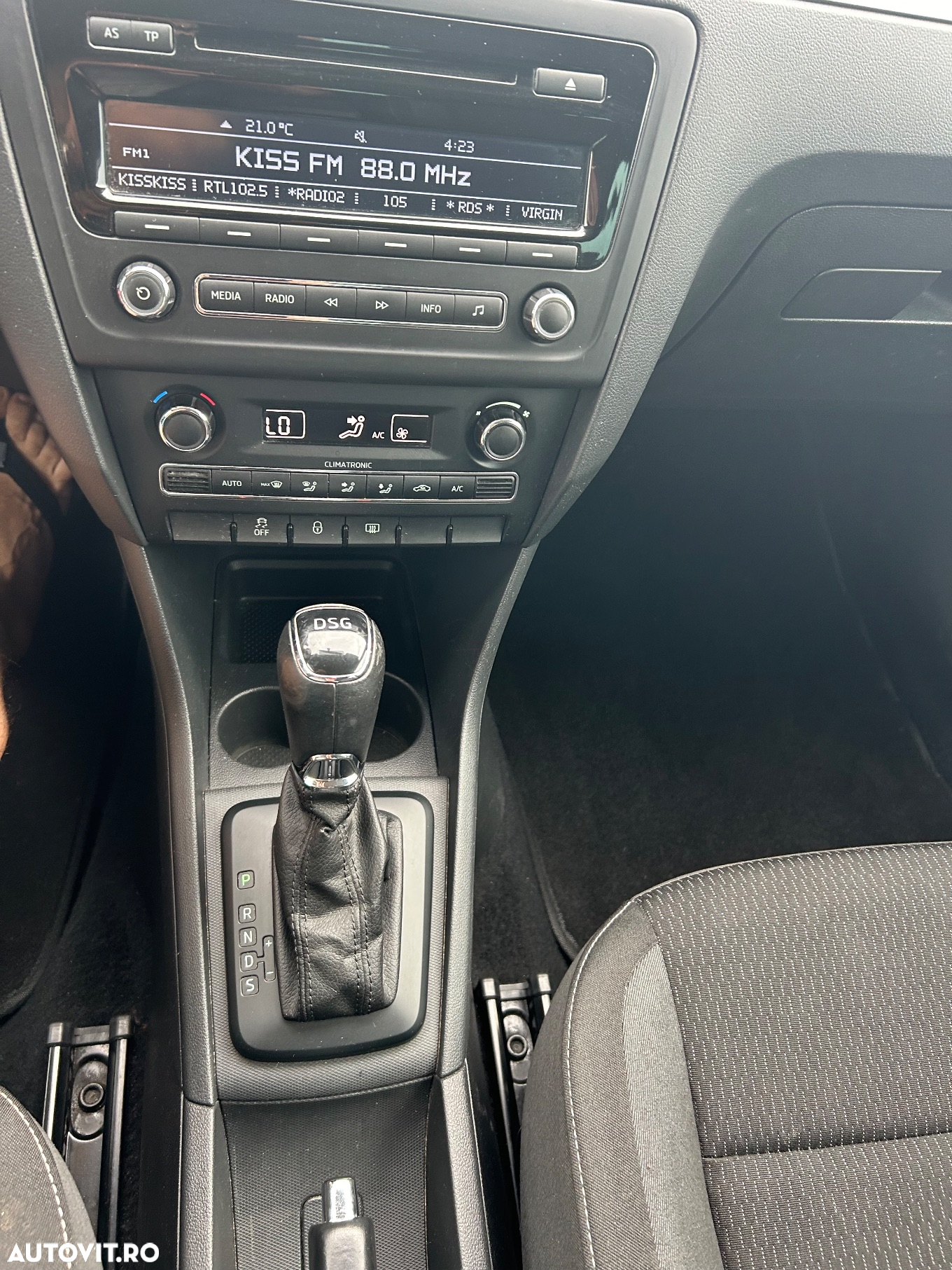 Skoda RAPID 1.6 TDI DSG Ambition - 9
