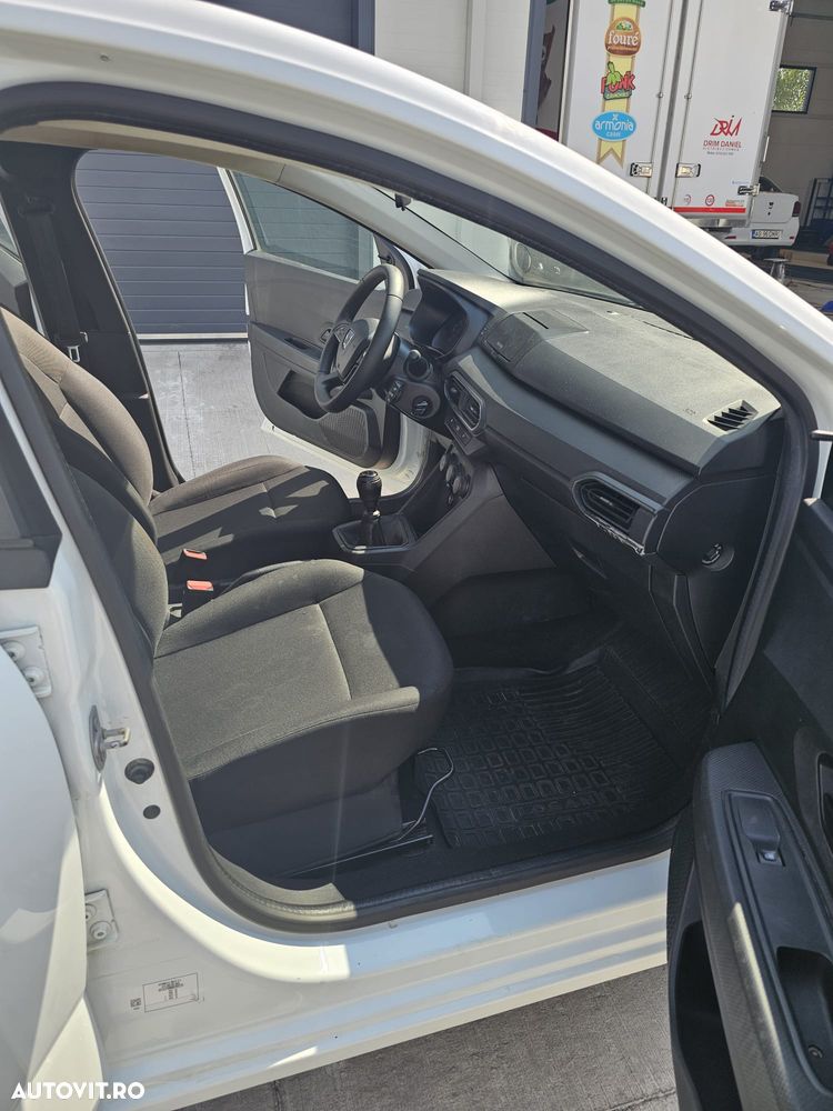 Dacia Logan - 12
