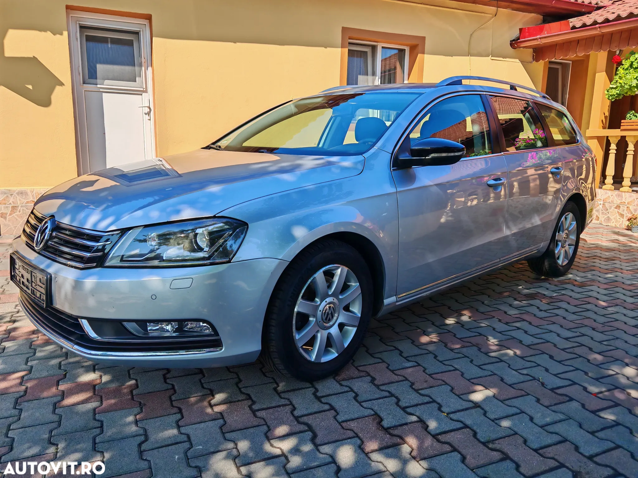 Volkswagen Passat Variant 2.0 TDI BlueMotion Technology Business Edition - 3