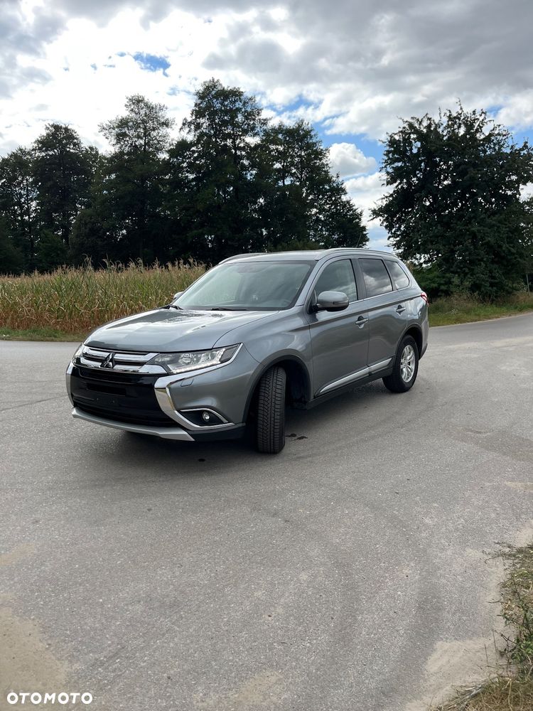 Mitsubishi Outlander 2.2 DI-D 4WD Automatik Diamant Edition - 1